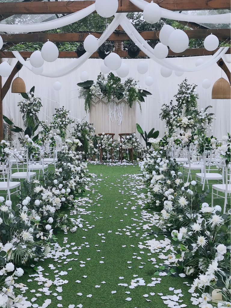 森系白绿婚礼，邂逅自然清新的浪漫