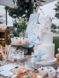 莫兰迪蓝婚礼仪式区细节