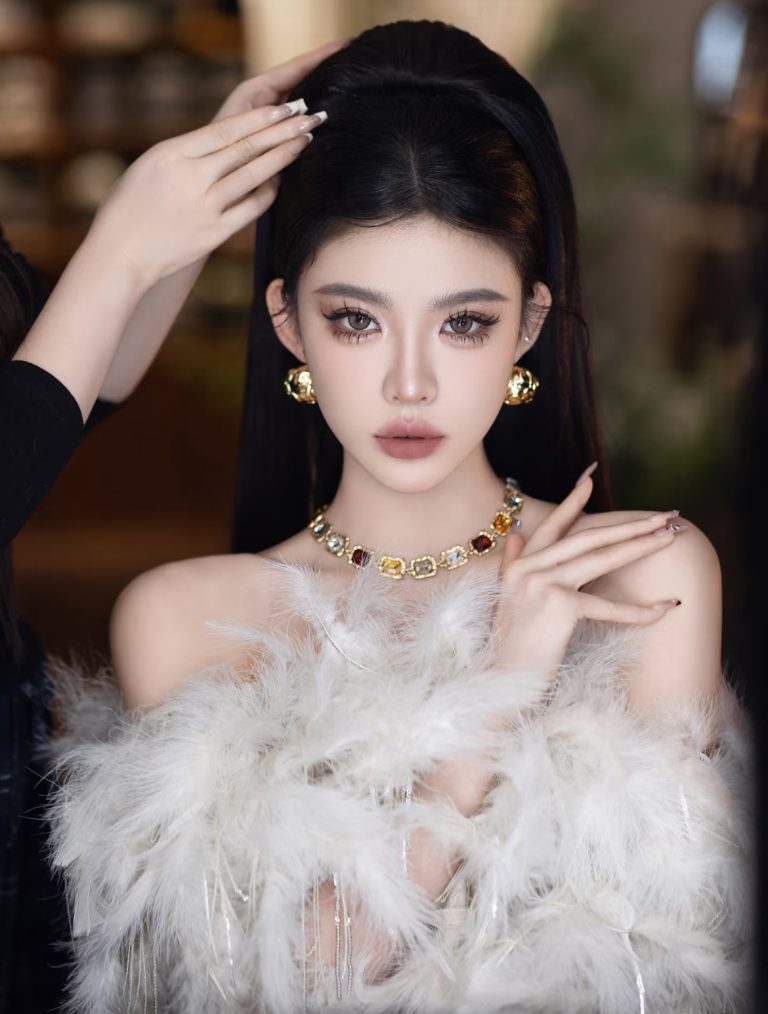 婚礼跟妆师 SWEET：以妆造为笔，绘就新人的婚礼高光时刻